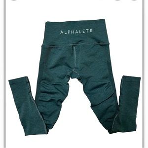 CLEARANCE! Alphalete Leggings  Size: XS